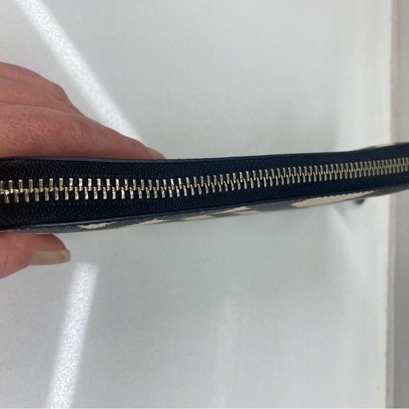 Coach Wild Plaid Slim Accordian Zip Around Wallet Black Cream Crossgrain Leather - Picture 6 of 12